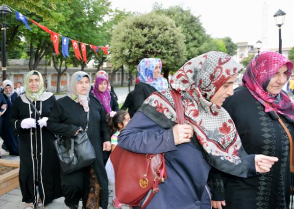 2015-06-27_Turkish Women 举Ů0001.JPG
