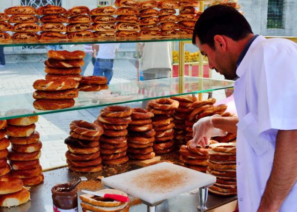 2015-06-26_Street Vendor_Simit ټ-10001.JPG