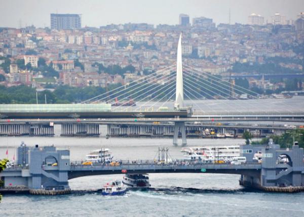 2015-06-27_Bridge_Golden Horn Metro-20001.JPG