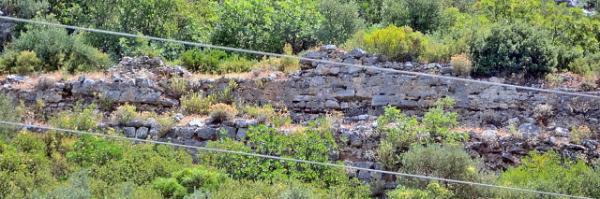 2015-06-18_Ancient Walls in Selcuk0001.JPG