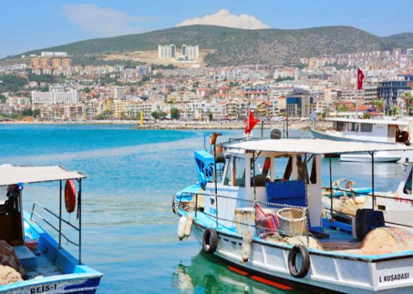 2015-06-18_Kusadasi_Fishing Boat 洬-30001.JPG