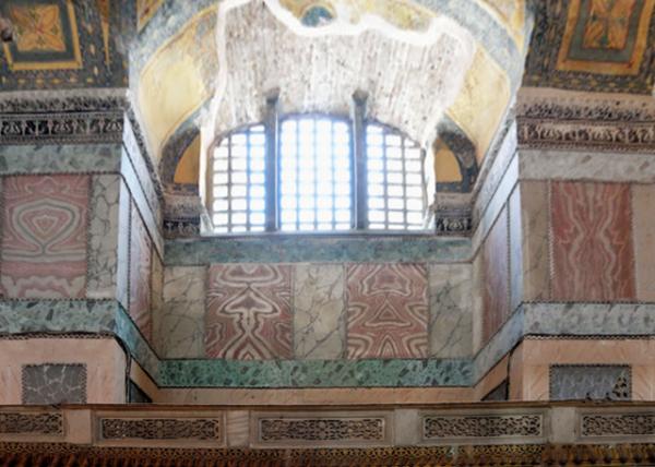 2015-06-26_Hagia Sophia_Polychrome Marble Revetment ɫʯǽ-30001.JPG