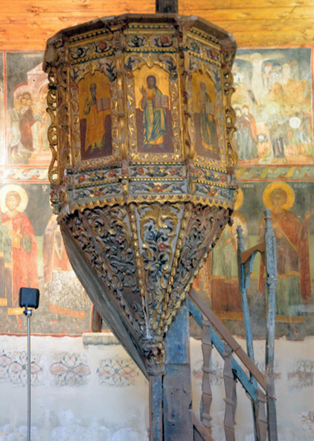 2015-06-25_St. Stefan Church_Carved Pulpit ̳̽-60001.JPG