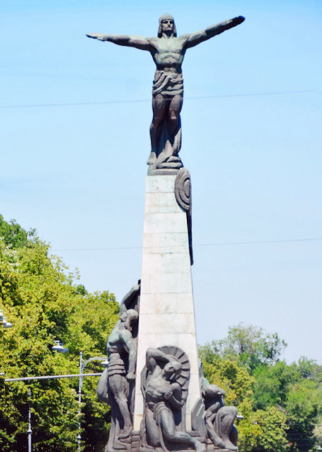 2015-06-24_Monument to the Heroes of the Air Ӣۼ-20001.JPG