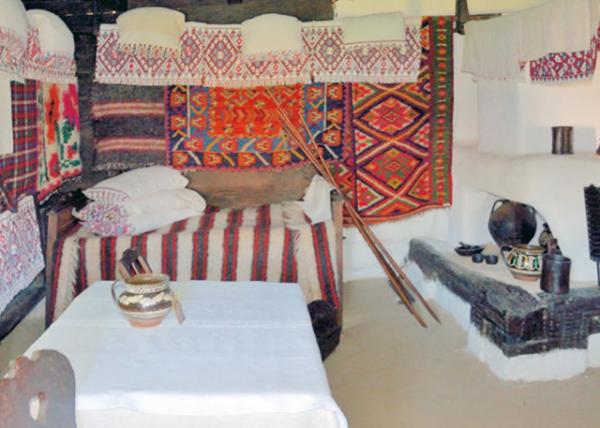 2015-06-24_Dimitrie Gusti National Village Museum_Berbesti Household 1775-30001.JPG