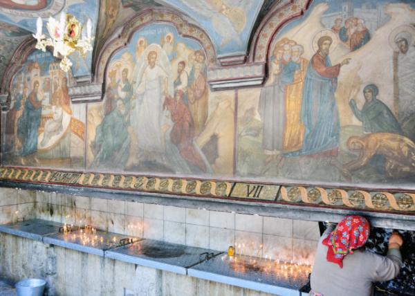 2015-06-24_Romanian Patriarchal Cathedral_Incense Burners ¯-90001.JPG