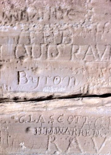 1749473777777993.jpg Lord Byron's Graffiti on Poseidon's Temple 拜伦勋爵在波塞冬神庙上的涂鸦0001.JPG