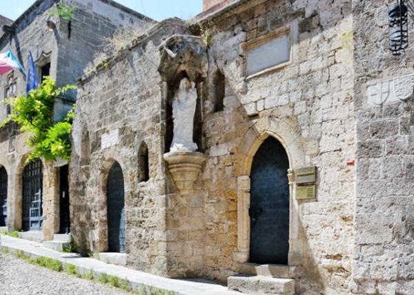 2015-06-17_Albergo di Francia @ French Knights' Quarters  ʿõ0001.JPG