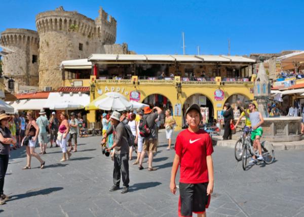 2015-06-17_Medieval Fountain @ Ippokratous Square й㳡Ȫ-10001.JPG