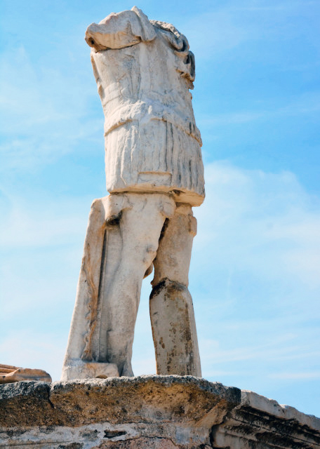 2015-06-29_Carving_Stone Headless Statue of Men ͷʯ˵0001.JPG