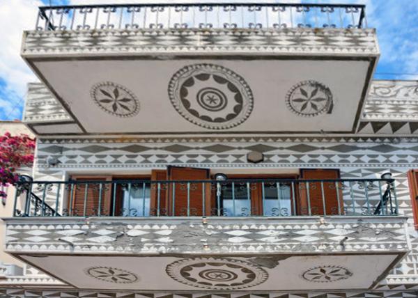 2015-06-22_Pyrgi_House Covered w Sgraffito or Xysta ëν0001.JPG