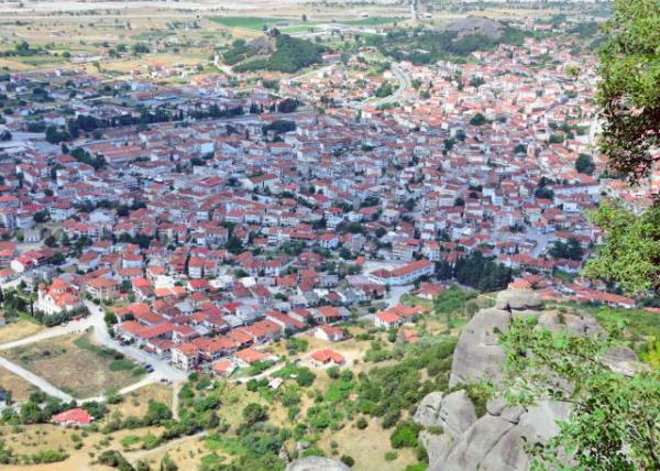 2015-06-21_Town of Kalambaka_Meteora Valley ɽ-10001.JPG