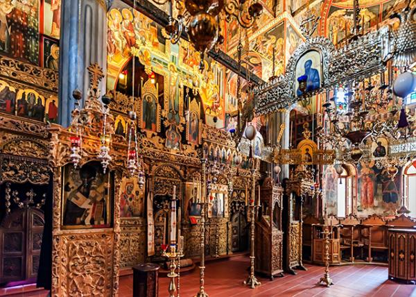2015-06-21_Holy Monastery of Great Meteoron_Interior0001.jpg