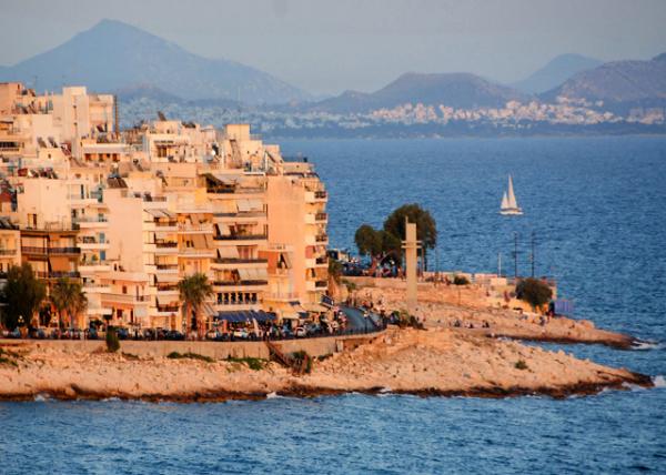 2015-06-20_Piraeus the Port City ۳-50001.JPG