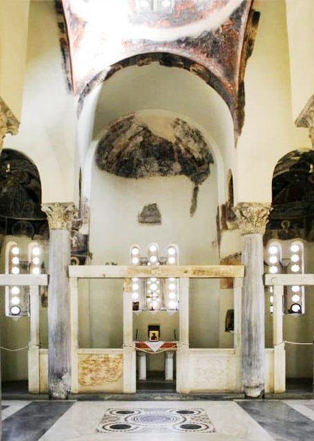 2015-06-20_Church of the Holy Apostles_Interior.jpg