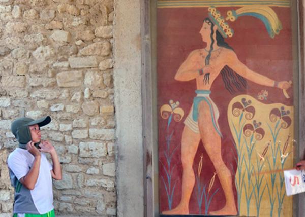 2015-06-16_Prince of the Lilies Plaster Relief at the Corridor of Processions Believed by Arthur Evans to be A Priest-king, Wearing a  -20001.JPG
