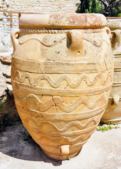 2015-06-16_Palace of Knossos_Pithoi, or Storage Jar -100001.JPG