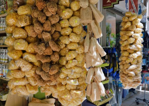 2015-06-16_Souvenir Shop w Natural Sponges @ Elounda-2.jpg