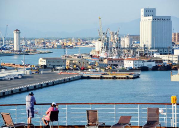 2018-07-19_Livorno_Port_Torre del Marzocco & Shipyard 촬-20001.JPG