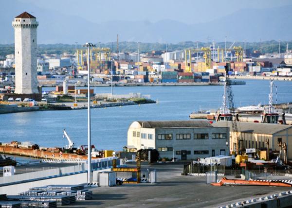 2018-07-19_Livorno_Port_Torre del Marzocco & Shipyard-10001.JPG
