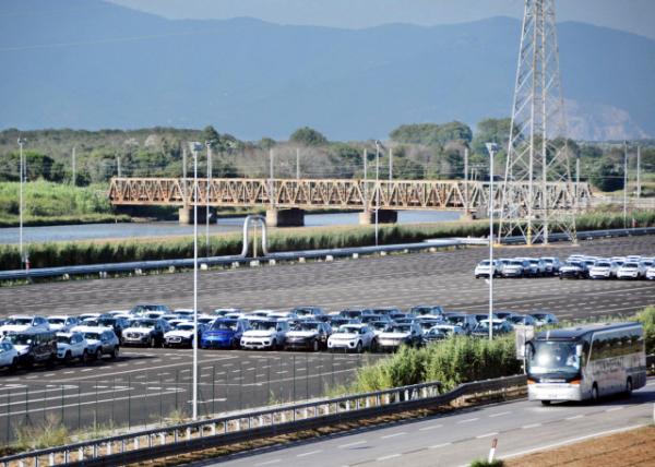 2018-07-19_Arno Floodway_Iron Railroad Bridge ·0001.JPG