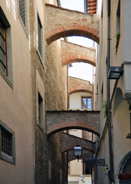 2018-07-19_Florence_Chiasso dei Baroncelli-40001.JPG