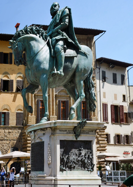 2018-07-19_Florence_ Piazza della Signoria_Equestrian Monument of Cosimo ĪI0001.JPG