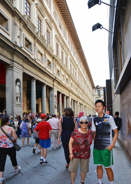 2018-07-19_Florence_Piazzale degli Uffizi ڷȹ㳡-10001.JPG
