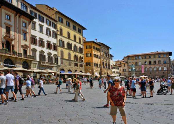 2018-07-19_Florence_ Piazza della Signoria0001.JPG