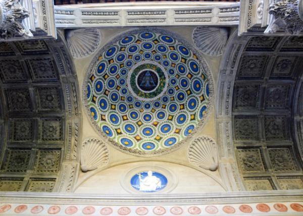 2018-07-19_Florence_Basilica di Santa Croce_Cloister Pazzi Chapel _Dome Բ0001.JPG