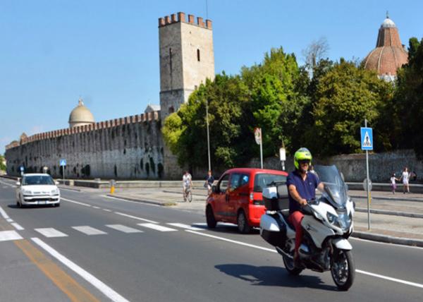 2018-07-19_Pisa_Torre di Santa Maria over City Wallsʥǽ0001.JPG