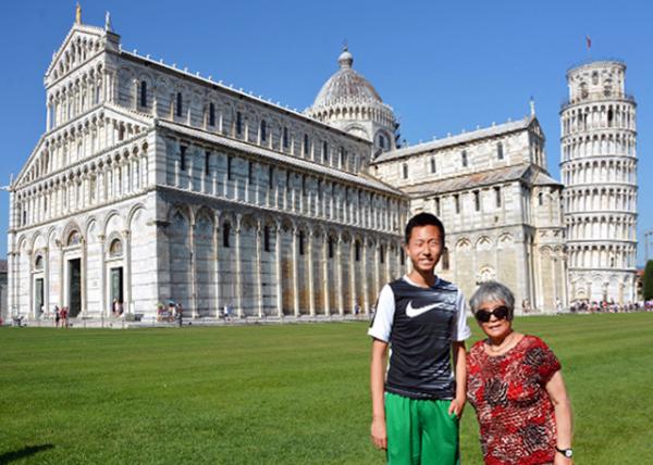 2018-07-19_Pisa_Pisa Cathedral w the Leaning Tower-10001.JPG