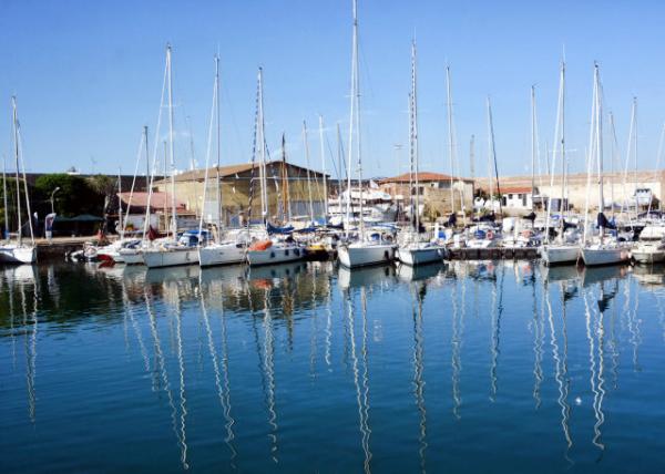 2018-07-18_Civitavecchia_Marina ͧͷ0001.JPG