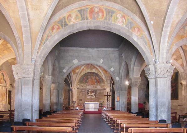 2018-07-18_Montefiascone Cathedral_Interior0001.jpg