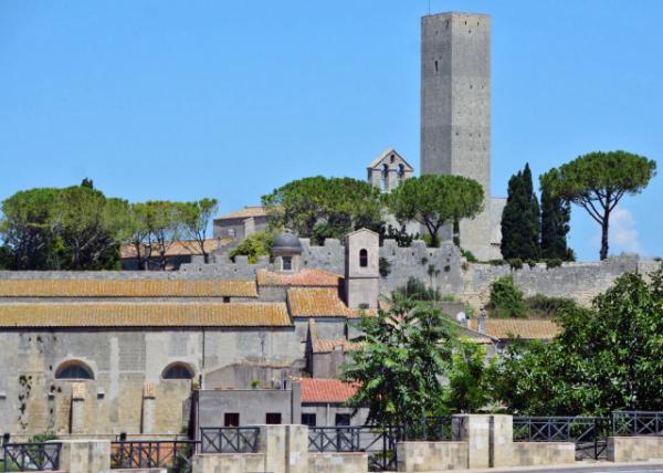 2018-07-18_Tower  Barucci in 12C & Church of Santa Maria di Castello ʮoİc˹_}-20001.JPG