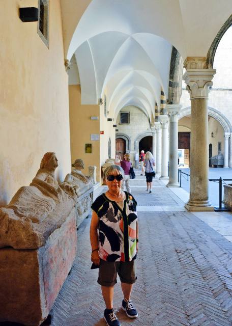 2018-07-18_Tarquinia National Museum_Veranda0001.JPG