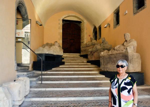 2018-07-18_Tarquinia National Museum_Sarcophagus-10001.JPG