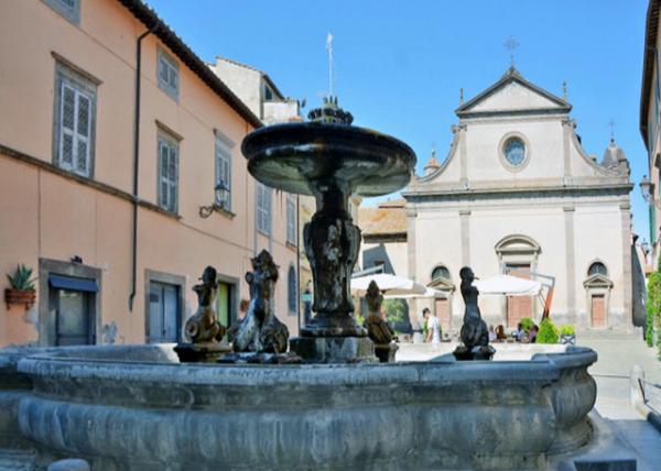 2018-07-18_Fontana di Poggio and Duomo di San Giacomo Maggiore ȪʥŸ-20001.JPG