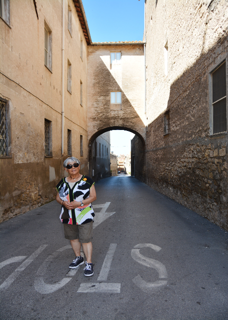 1750213283753146.jpg 2018-07-18_Tarquinia_Via delle Torri 塔楼街-30001.jpg