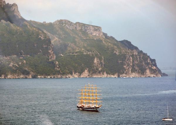 2018-07-17_Salerno_Sailing Boat -10001.JPG
