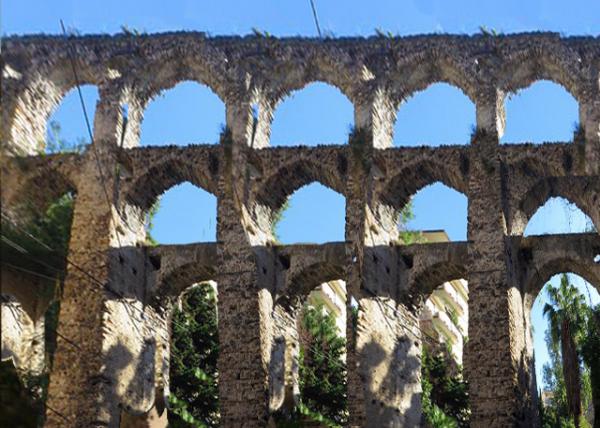 2018-07-17_Salerno_Devils' Bridge, A Medieval Aqueduct ħš͵Ķɲ0001.JPG