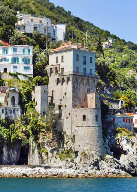 2018-07-17_Cetara_Viceregal Tower Built in the 14th Century & Equipped w Cannons & Slingshots to Defend the Land against Attacks & Spot Incoming Enemy.jpg