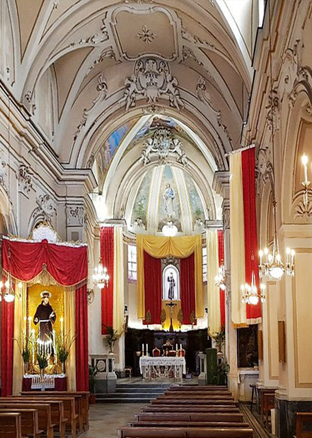 1750282496811057.jpg 2018-07-17_Maiori_Collegiate Church of Santa Maria a Mare_Interior.jpg