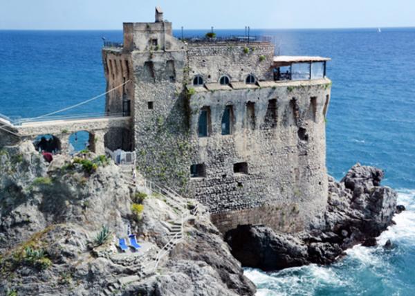 2018-07-17_Cetara_Mezzacapo Castle Built in the 13th Century0001.JPG