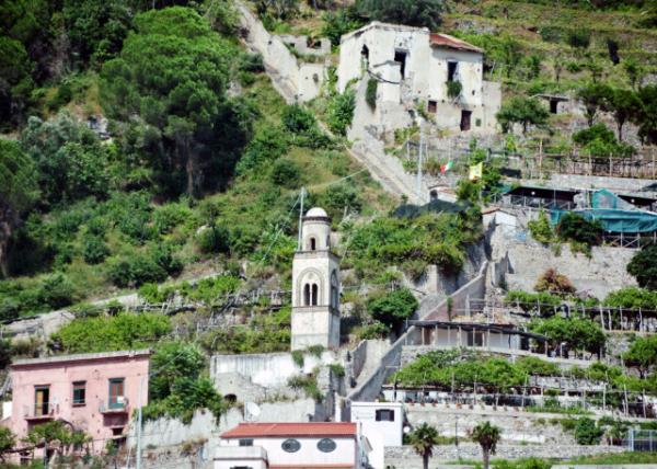 2018-07-17_Minori_Bell Tower of the Annunciation Built in  the 11th Century &  Surrounded by Vineyards & Lemon Groves, in Arab-Norman Style ¥-10001.JPG