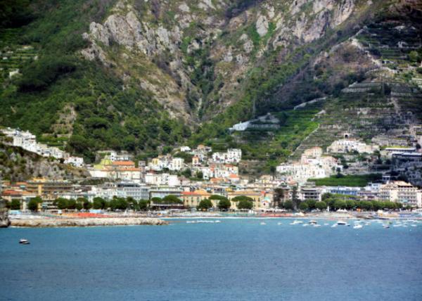 2018-07-17_Atrani_Village between Civita Hill & Aureo Hill άɽͰװϣ֮Ĵׯ0001.JPG