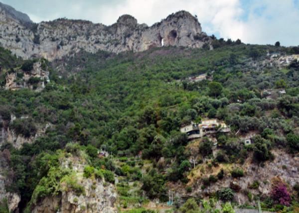 2018-07-17_Montepertuso_Hole in the Mtn ͼɽ-10001.JPG