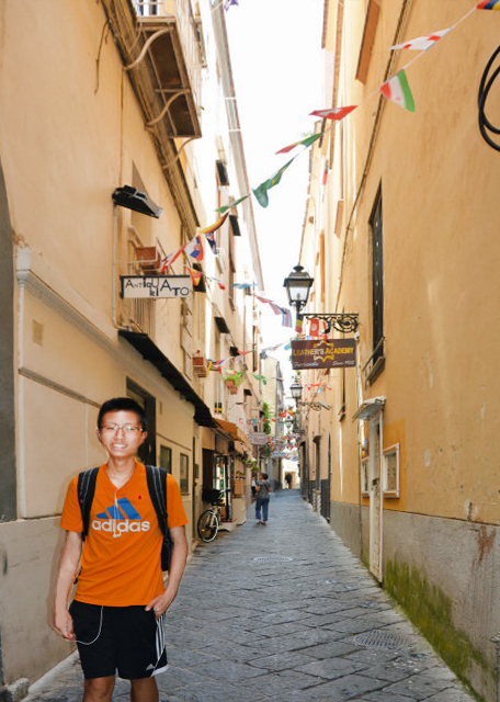 2018-07-17_Sorrento_Via Academia ѧԺ0001.JPG