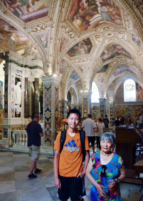 2018-07-17_Amalfi_Duomo di Amalfi Sant'Andrea_Crypt in 9C0001.JPG