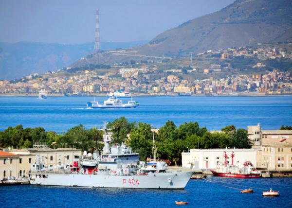 2015-07-02_Messina_Strait of Messina-10001.JPG
